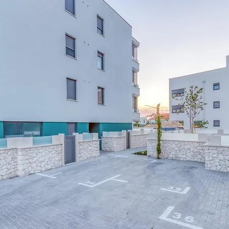 아파트 Ventus White