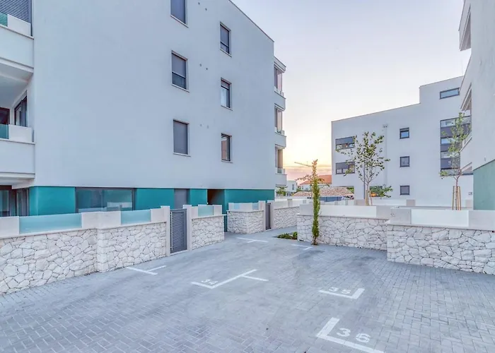 아파트 Ventus White